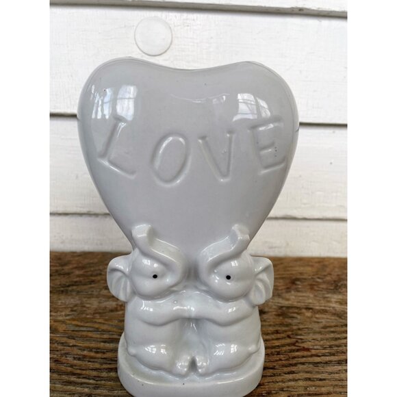 Vintage 1950s White Porcelain Elephant Heart Love Vase Planter - Picture 9 of 12